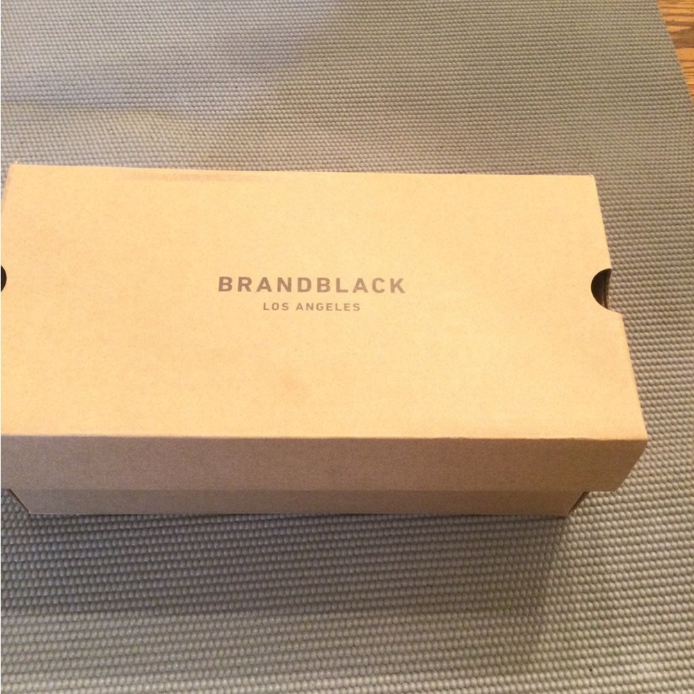 Brandblack Los Angeles Tie Dye Slides Size 6 1/2 - Picture 3 of 3